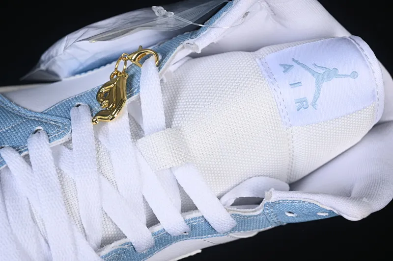 All Categories Air Jordan Jordan Series Basketball Shoes Air Jordan 1 Mid Air Jordan 1 Mid "Denim" AJ1 Joe 1 Retro Denim Blue China Cultural Leisure Sneakers HQ2005-100